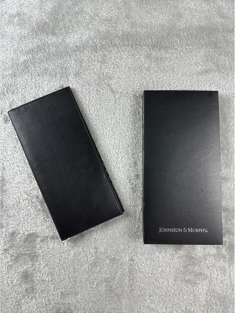 New Johnston & Murphy Black Slimfold Nappa Leather Long Wallet with Box